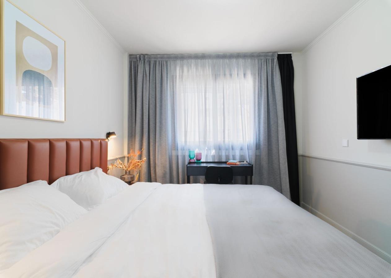 Liv The City Suites Adults Only Larnaca Dış mekan fotoğraf
