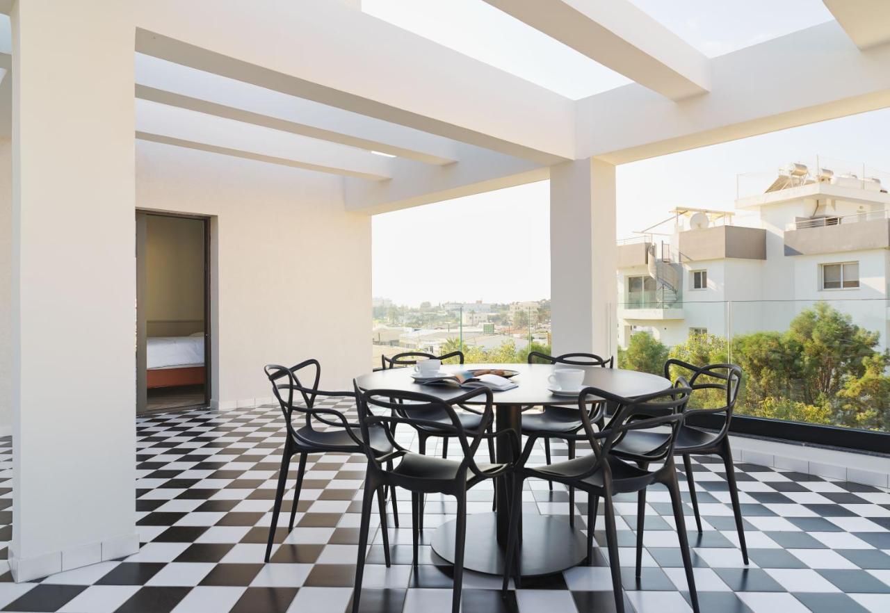 Liv The City Suites Adults Only Larnaca Dış mekan fotoğraf