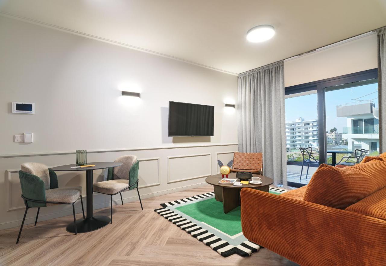 Liv The City Suites Adults Only Larnaca Dış mekan fotoğraf