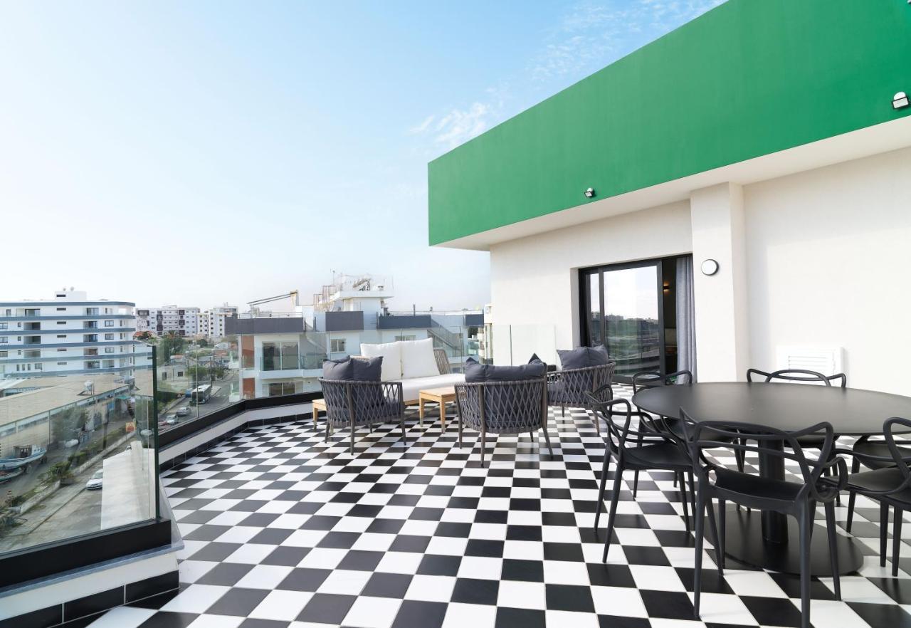 Liv The City Suites Adults Only Larnaca Dış mekan fotoğraf