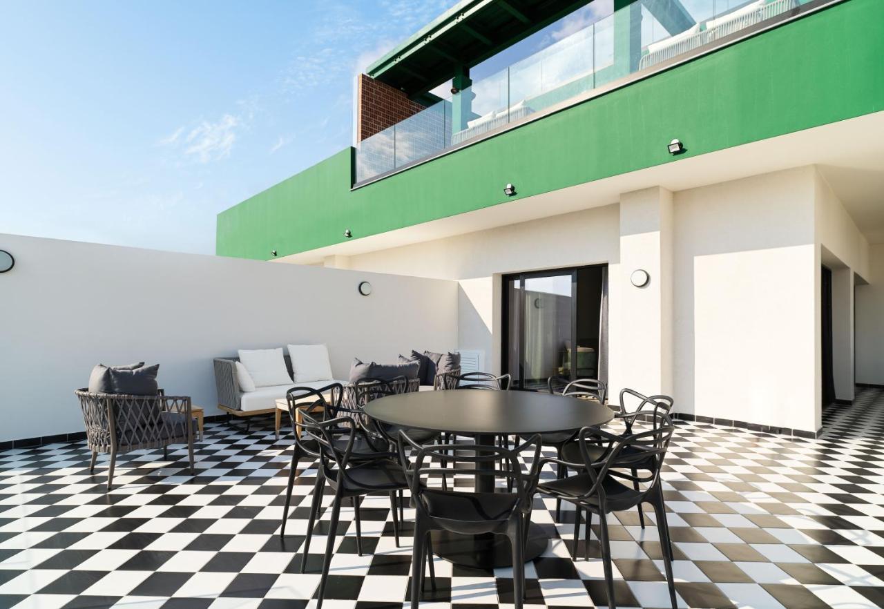 Liv The City Suites Adults Only Larnaca Dış mekan fotoğraf