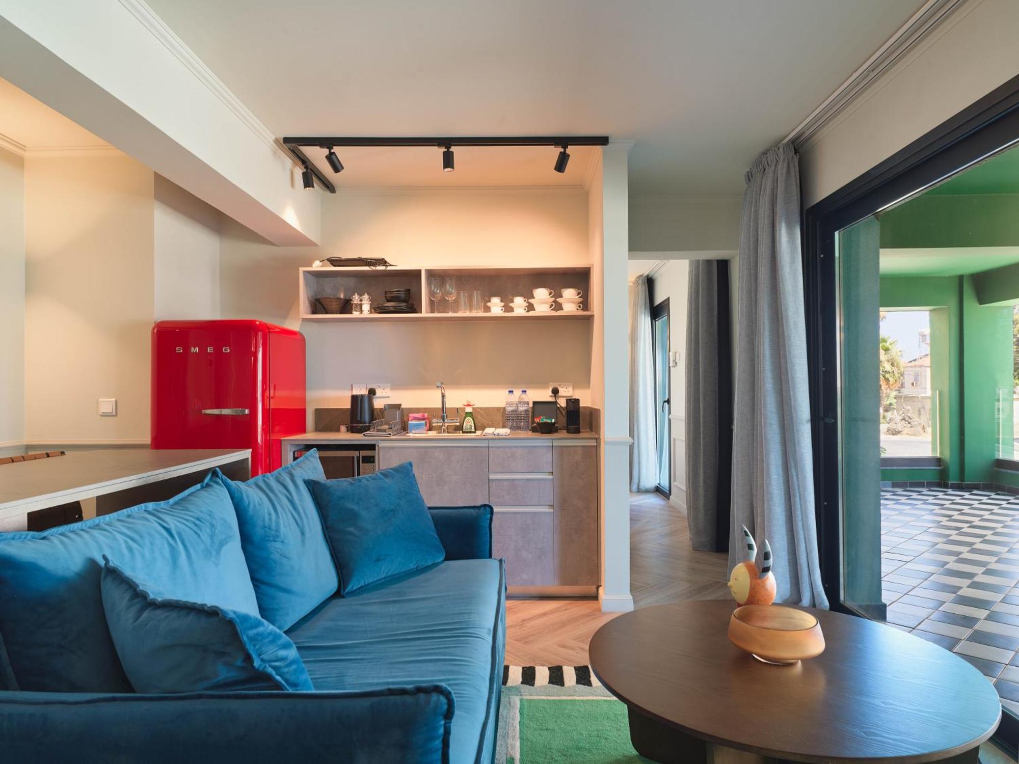 Liv The City Suites Adults Only Larnaca Dış mekan fotoğraf