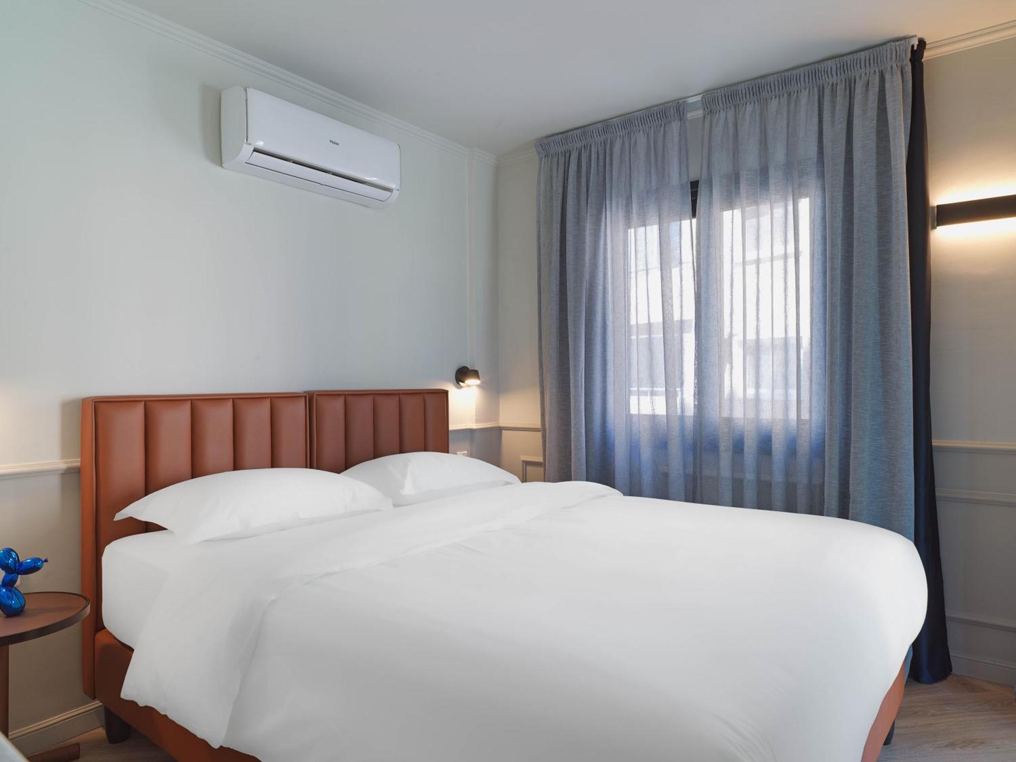 Liv The City Suites Adults Only Larnaca Dış mekan fotoğraf