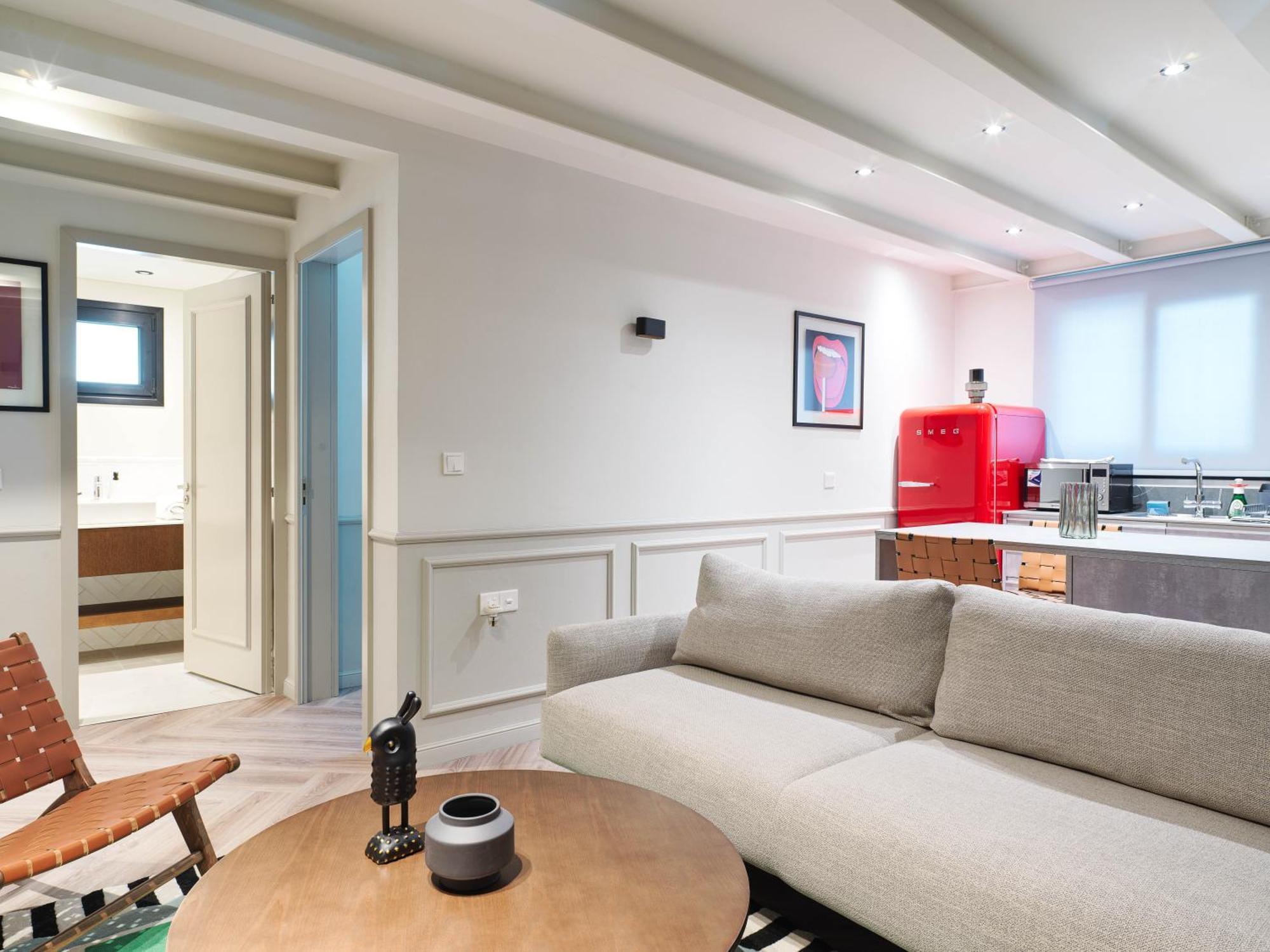 Liv The City Suites Adults Only Larnaca Dış mekan fotoğraf